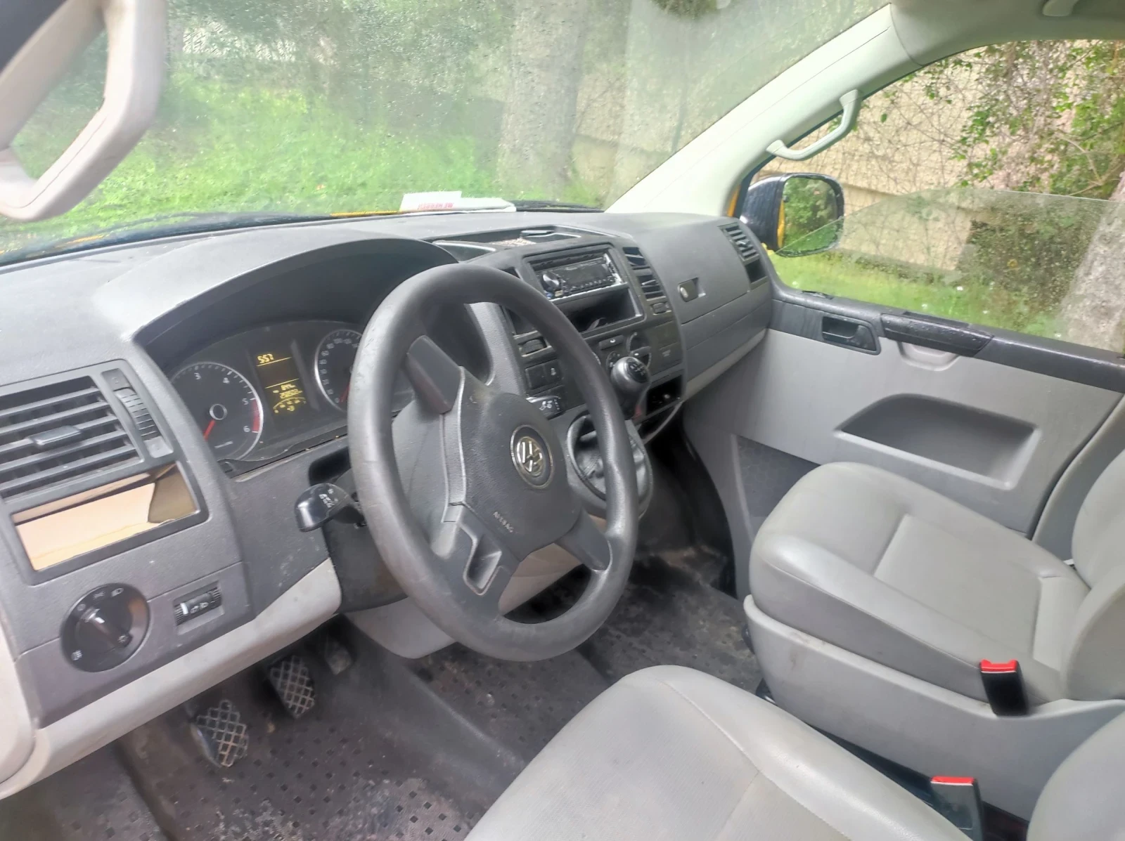 VW Transporter 2.0TDI, снимка 2 - Бусове и автобуси - 54712512
