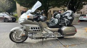 Обява за продажба на Honda Gold Wing 1800 ~13 500 лв. - изображение 4