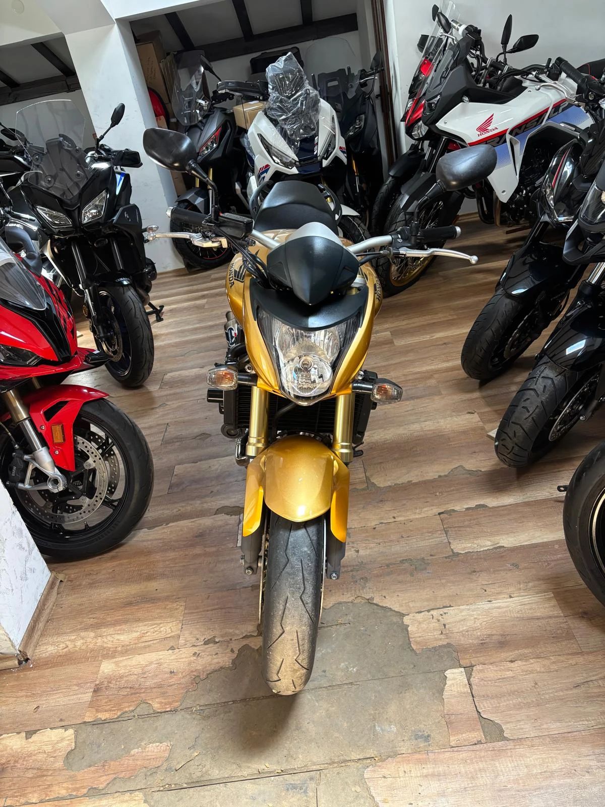 Honda Hornet 600, снимка 3 - Мотоциклети и мототехника - 54314610