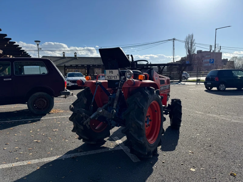 Трактор Kioti LB1914, снимка 3 - Селскостопанска техника - 52546682