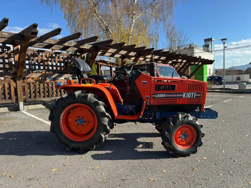 Трактор Kioti LB1914, снимка 2 - Селскостопанска техника - 52546682