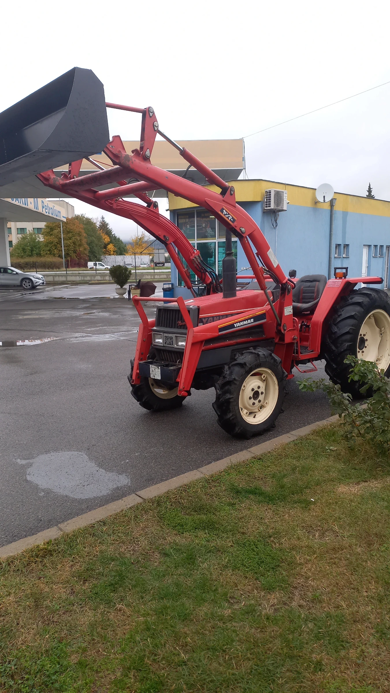 Трактор Yanmar Саки агро Сливен  - изображение 2