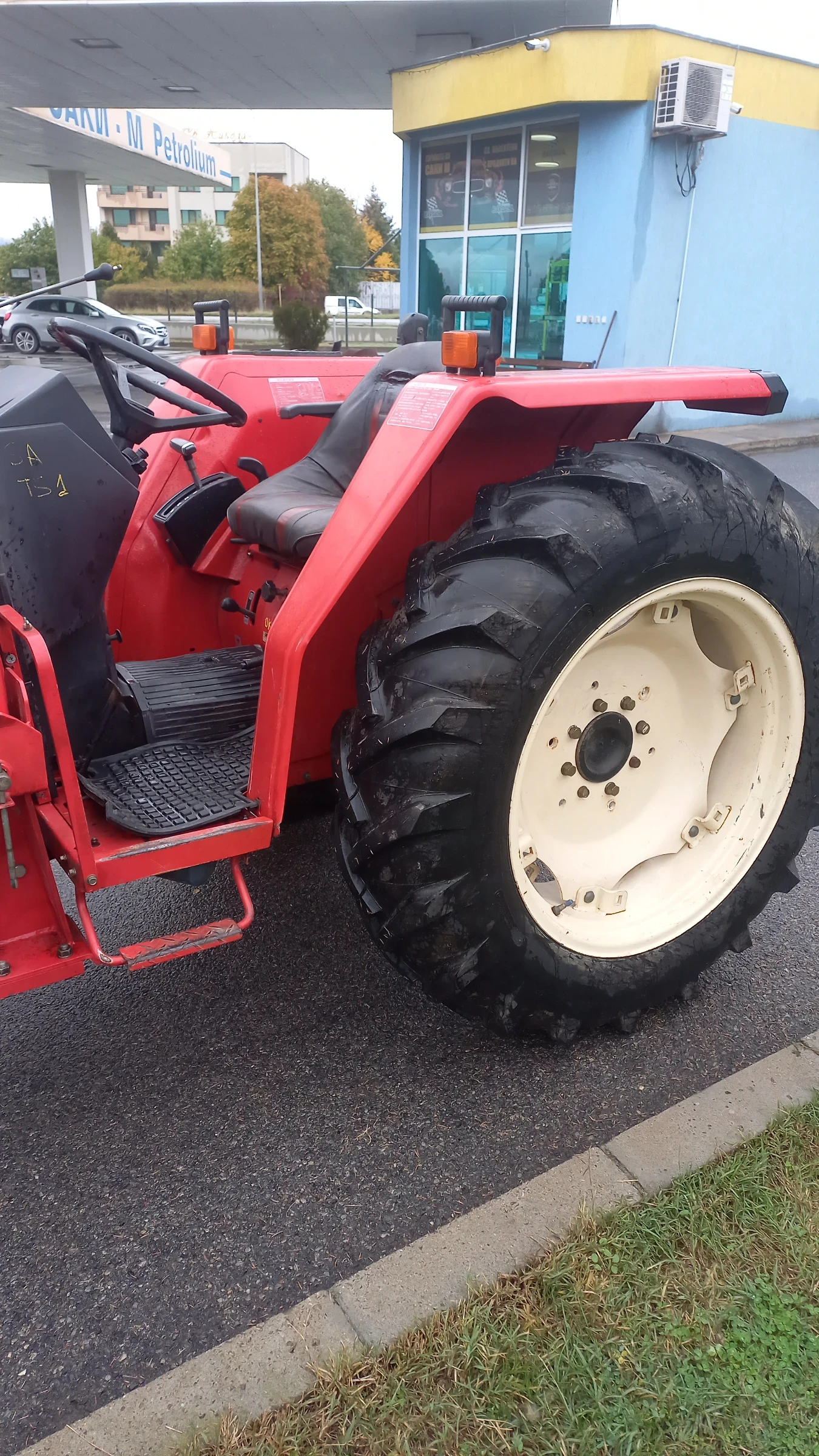 Трактор Yanmar Саки агро Сливен  - изображение 4