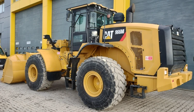 Челен товарач Cat 966M, снимка 4 - Индустриална техника - 49005226