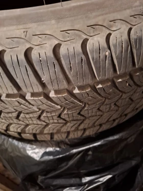 Гуми Зимни 225/45R17, снимка 1