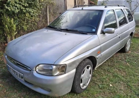 ������ Ford Escort