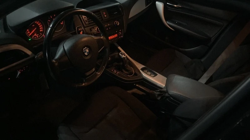 BMW 116, снимка 8 - Автомобили и джипове - 43356359