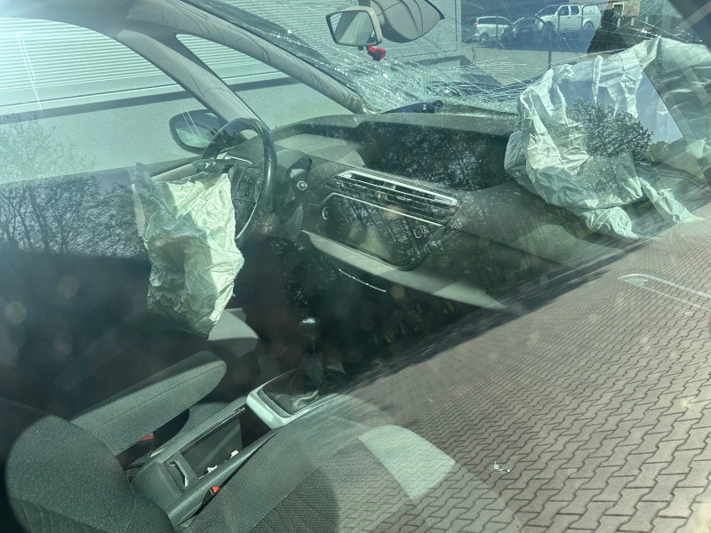 Citroen Grand C4 Picasso 1.6 HDI 115kc, снимка 7 - Автомобили и джипове - 47616111