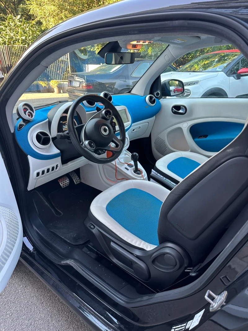 Smart Fortwo Coupe, снимка 6 - Автомобили и джипове - 47479537