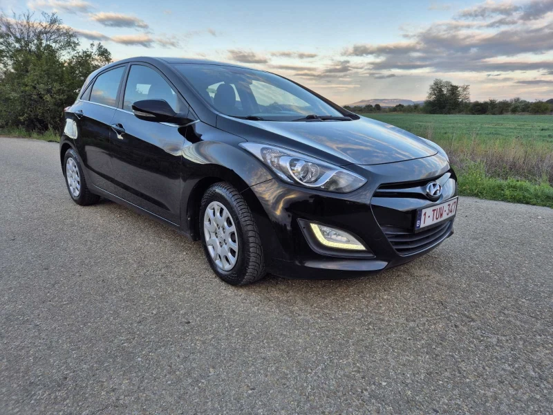 Hyundai I30 1.6 CRD 110kn, снимка 7 - Автомобили и джипове - 47414338