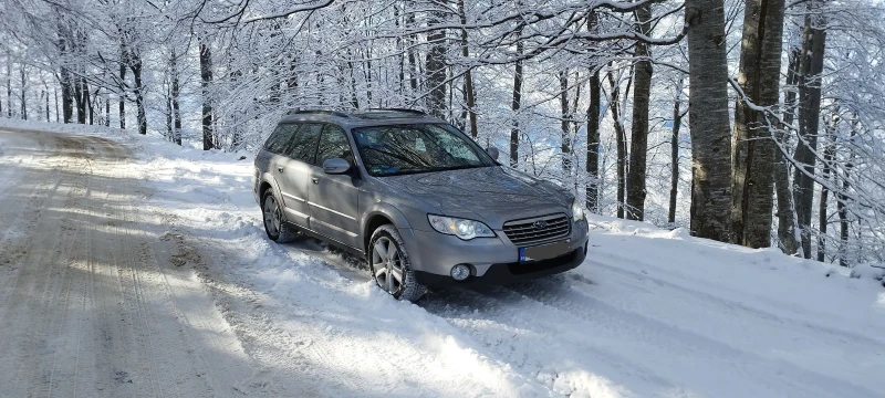 Subaru Outback 2.5, снимка 1 - Автомобили и джипове - 47876162