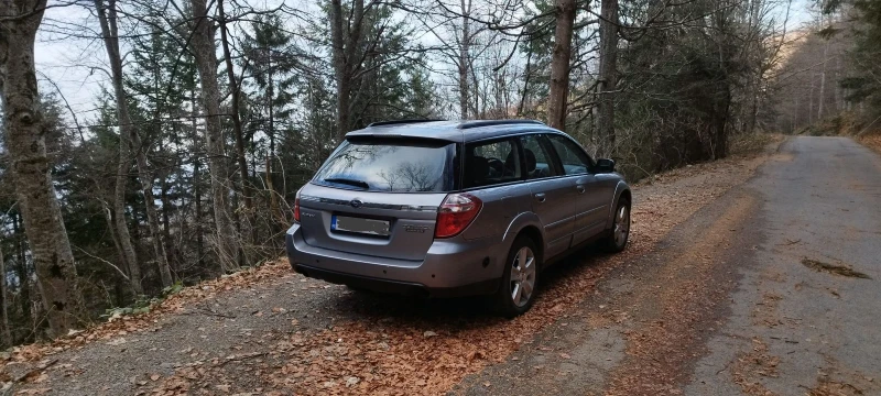 Subaru Outback 2.5, снимка 3 - Автомобили и джипове - 47876162