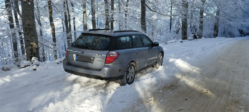 Subaru Outback 2.5, снимка 2 - Автомобили и джипове - 47876162