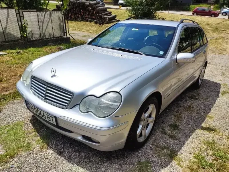 Mercedes-Benz C 220, снимка 8 - Автомобили и джипове - 48586992