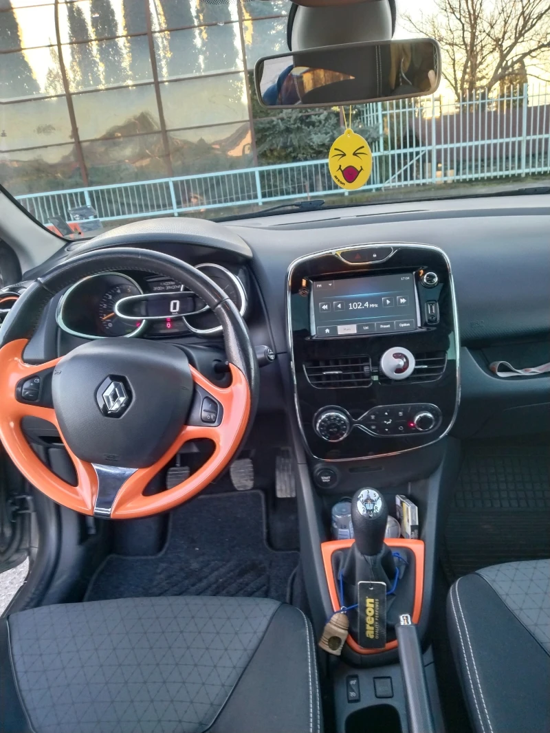 Renault Clio 1.5dCi 90к.с., снимка 4 - Автомобили и джипове - 48827276