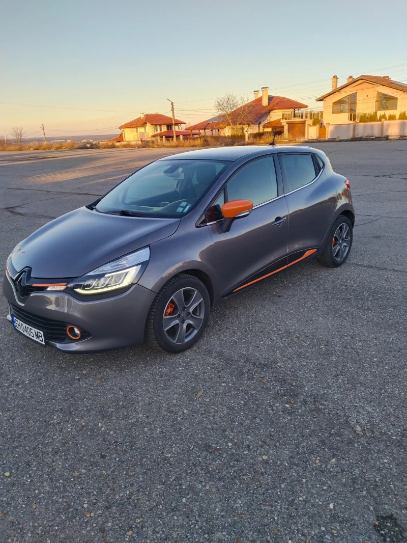 Renault Clio 1.5dCi 90к.с., снимка 10 - Автомобили и джипове - 48827276