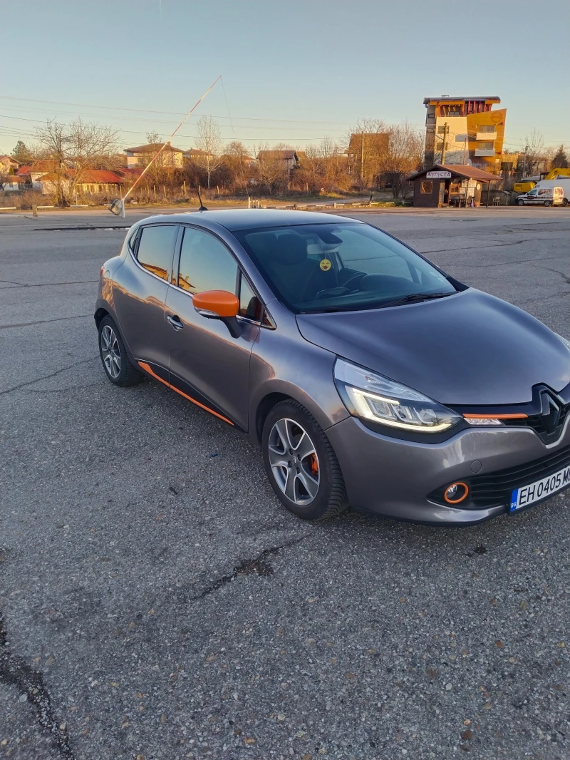 Renault Clio 1.5dCi 90к.с., снимка 11 - Автомобили и джипове - 48827276