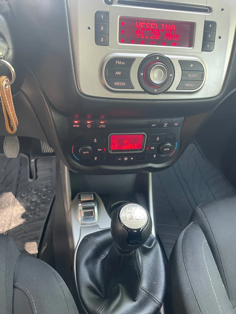 Alfa Romeo MiTo 1.4 105к.с, снимка 11 - Автомобили и джипове - 51157886