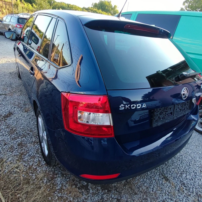 Skoda Rapid 1.6TDI* AVTOMATIK* 7 DSG* KLIMATRONIK* , снимка 6 - Автомобили и джипове - 51467358