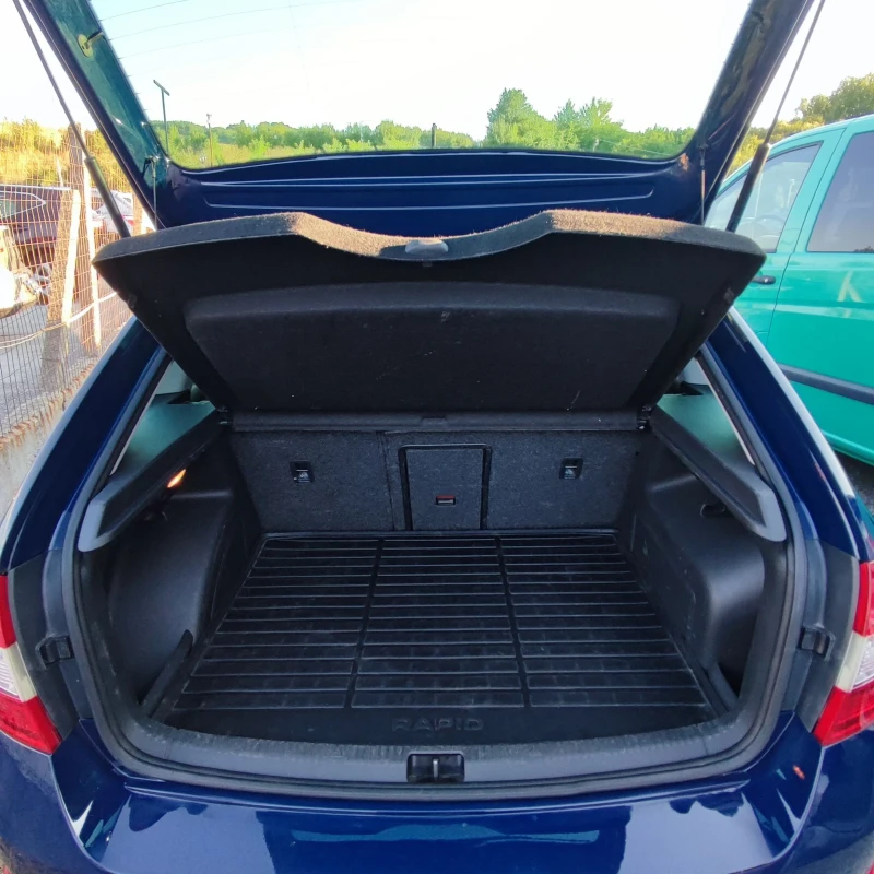 Skoda Rapid 1.6TDI* AVTOMATIK* 7 DSG* KLIMATRONIK* , снимка 15 - Автомобили и джипове - 51467358