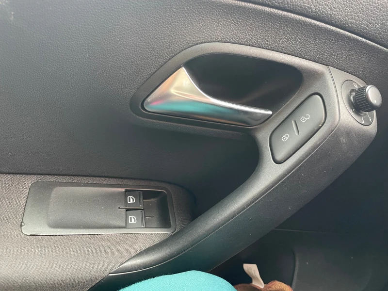 VW Polo 6R, снимка 10 - Автомобили и джипове - 52155069