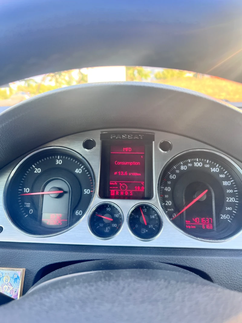 VW Passat 2.0, снимка 13 - Автомобили и джипове - 52566835