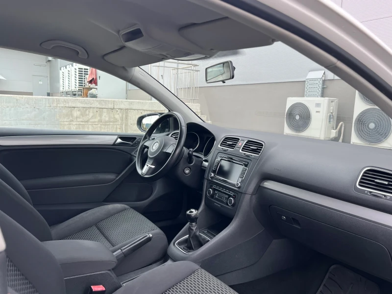 VW Golf 6, 1.6TDI, снимка 12 - Автомобили и джипове - 52042217