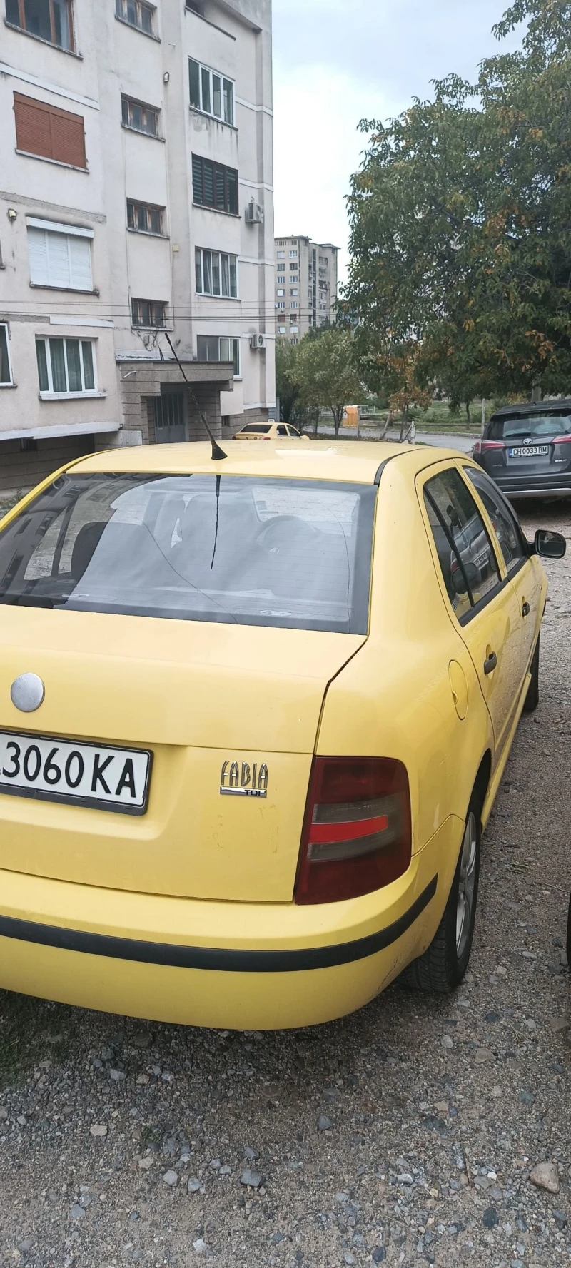 Skoda Fabia, снимка 4 - Автомобили и джипове - 52064943