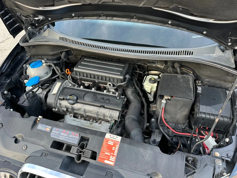 Seat Altea 1.4i FACELIFT, снимка 17 - Автомобили и джипове - 52729761