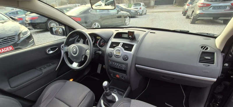 Renault Megane, снимка 10 - Автомобили и джипове - 52829443