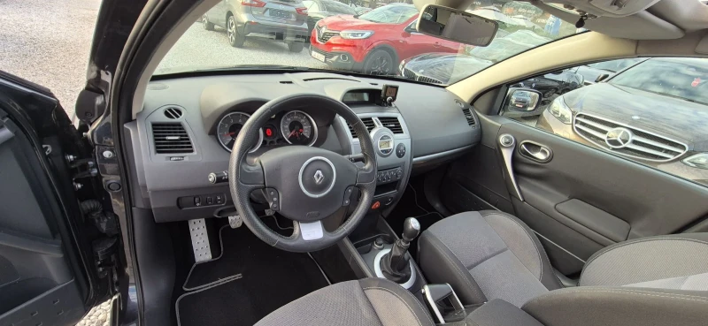 Renault Megane, снимка 9 - Автомобили и джипове - 52829443