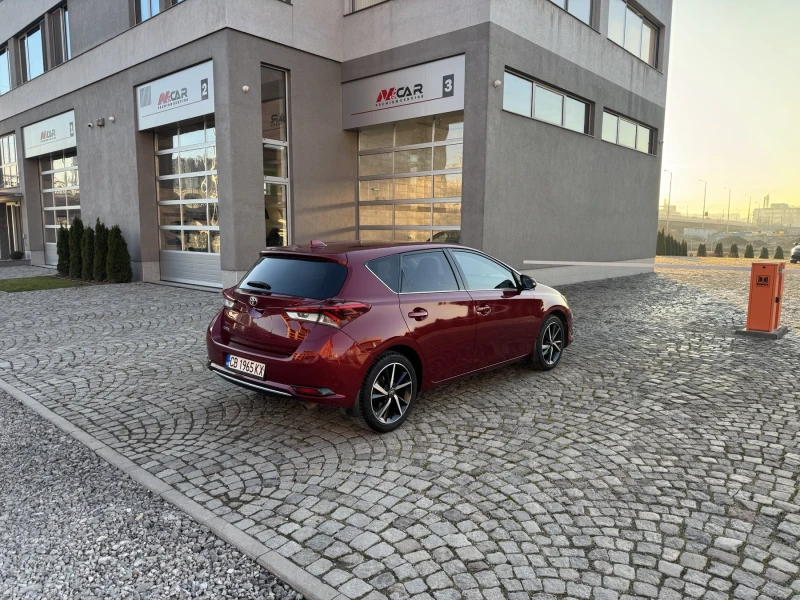 Toyota Auris 1.6 ПЪРВИ СОБСТВЕНИК, снимка 5 - Автомобили и джипове - 52849578