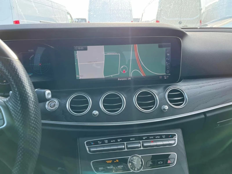 Mercedes-Benz E 400 * CARFAX * БЕЗ ПЪРВОНАЧАЛНА ВНОСКА, снимка 9 - Автомобили и джипове - 52972936