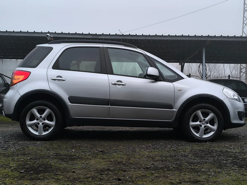 Suzuki SX4 -1.6i-107кс-4х4-КЛИМАТРОНИК-НАВИГАЦИЯ-, снимка 2 - Автомобили и джипове - 53380748