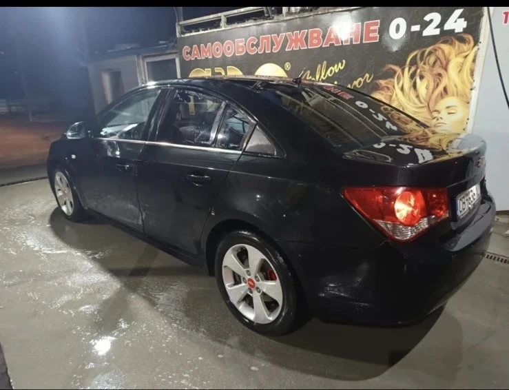 Chevrolet Cruze, снимка 2 - Автомобили и джипове - 48796720