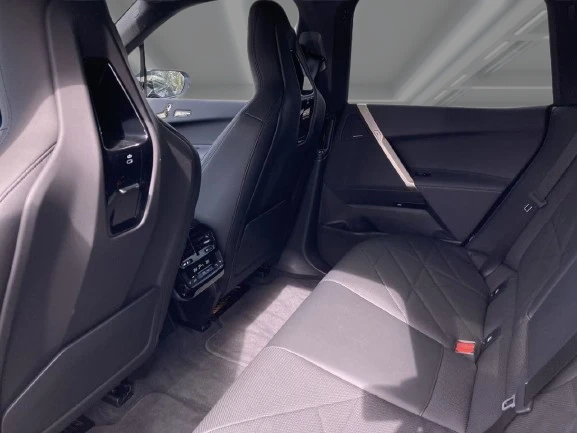 BMW iX xDrive50 = Sport Package = Гаранция, снимка 9 - Автомобили и джипове - 54371896