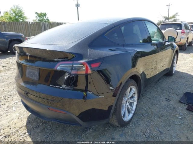 Tesla Model Y * LONG RANGE* DUAL MOTOR* КОЖА* ПОДГРЕВ* ПАНОРАМА*, снимка 4 - Автомобили и джипове - 54881490