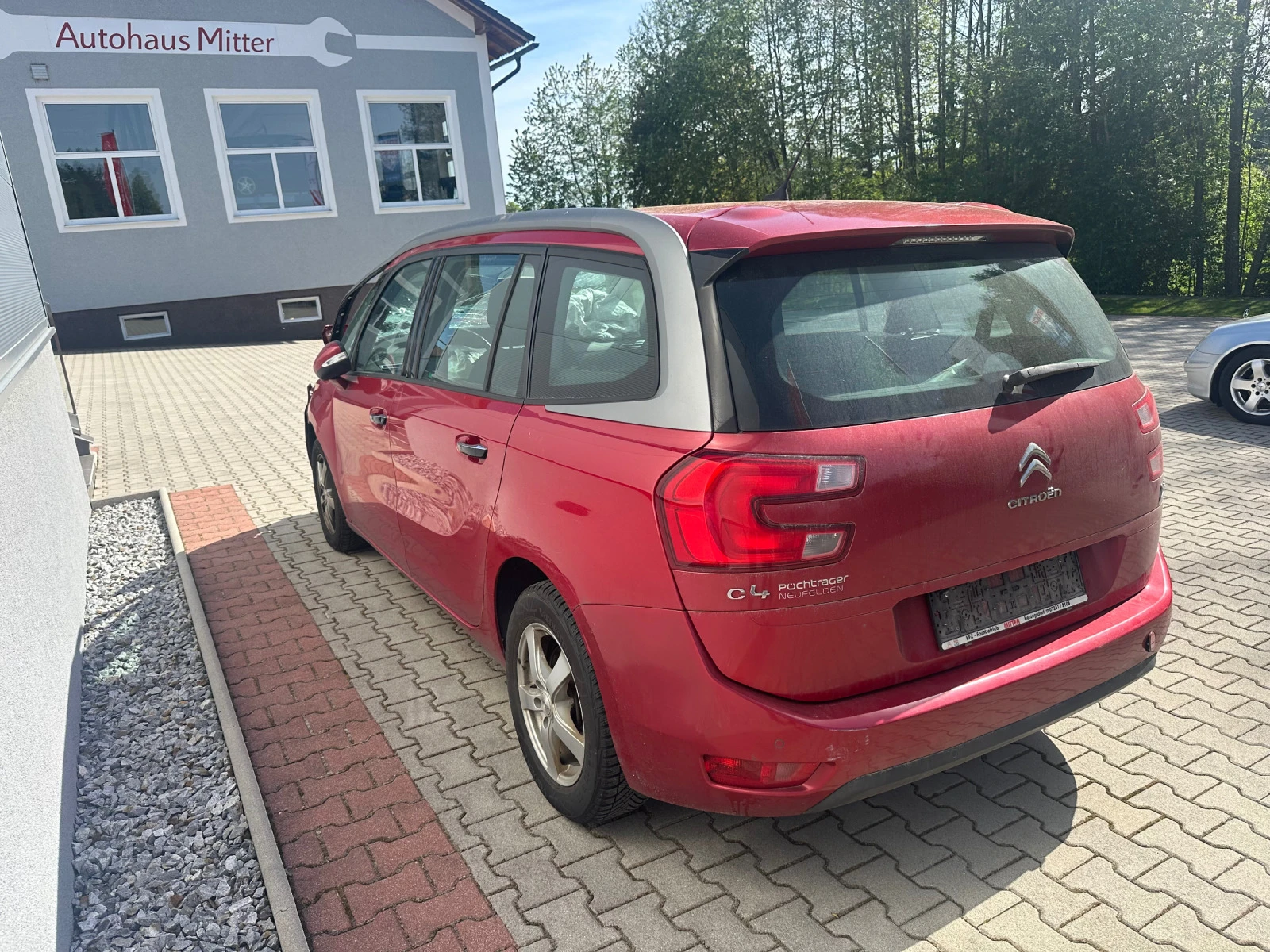 Citroen Grand C4 Picasso 1.6 HDI 115kc - изображение 3