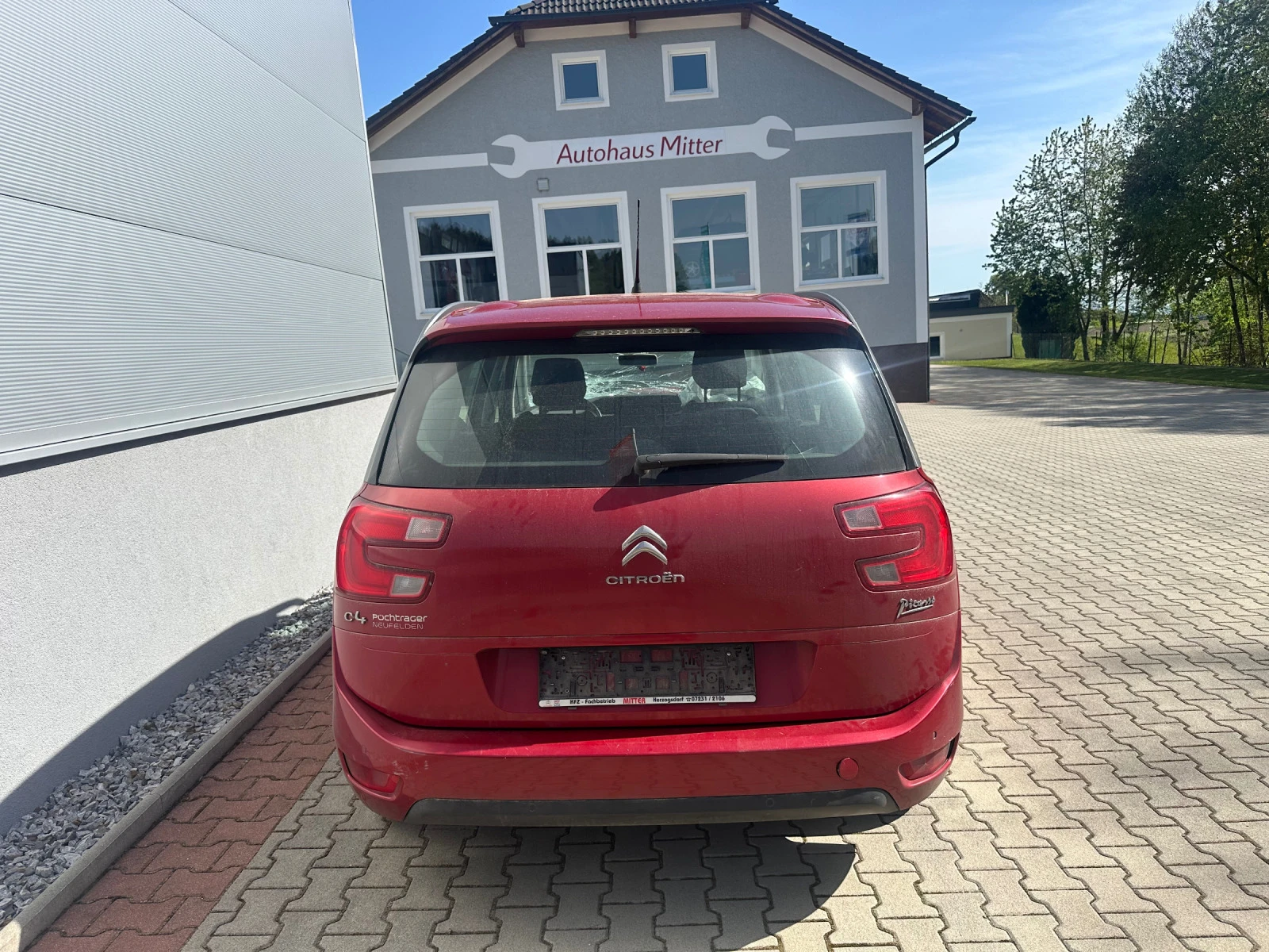 Citroen Grand C4 Picasso 1.6 HDI 115kc - изображение 4