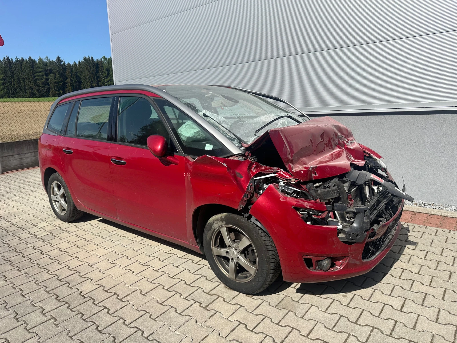 Citroen Grand C4 Picasso 1.6 HDI 115kc - изображение 5