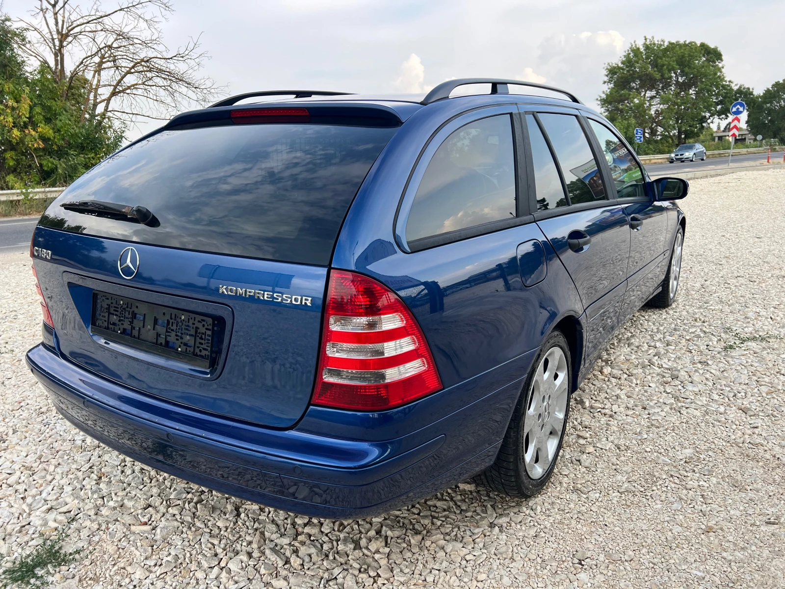 Mercedes-Benz C 180 Kompressor-1.8i/143p.s-Facelift-Avtomatic - изображение 3