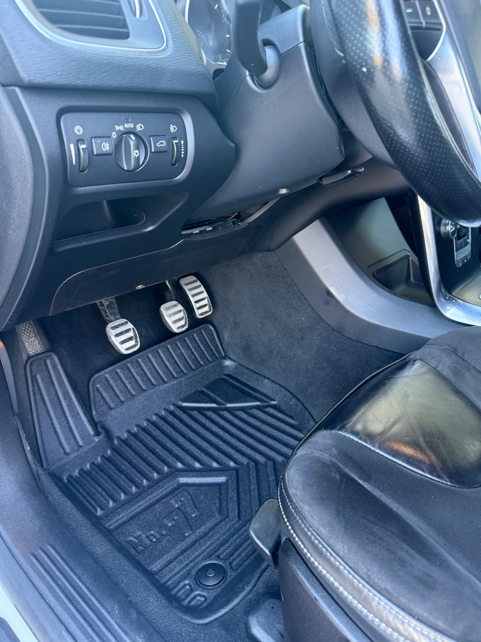 Volvo V40 R Design - изображение 6