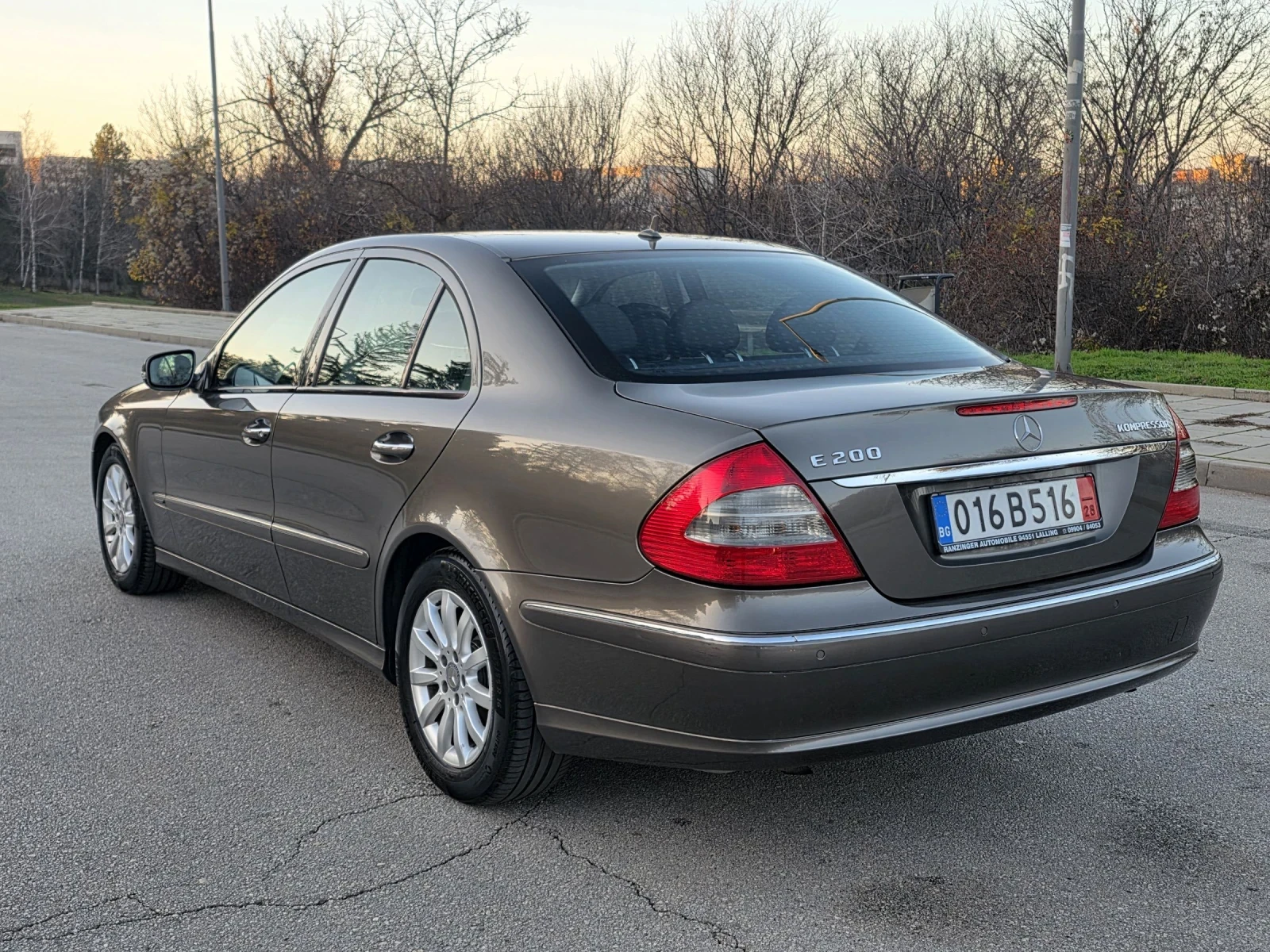 Mercedes-Benz E 200 Kompressor, Elegance  - изображение 8