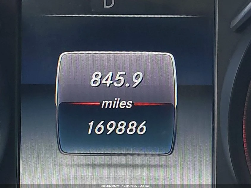 Mercedes-Benz C 300 2.0L I-4 DI, DOHC, VVT, TURBO, 241HP Rear Wheel | Mobile.bg � ����������� 8