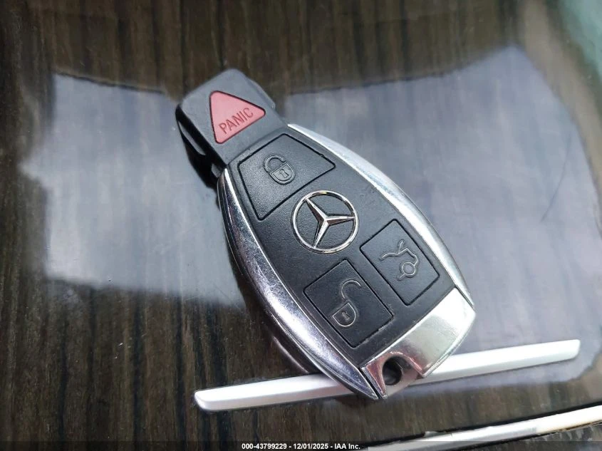 Mercedes-Benz C 300 2.0L I-4 DI, DOHC, VVT, TURBO, 241HP Rear Wheel | Mobile.bg � ����������� 3