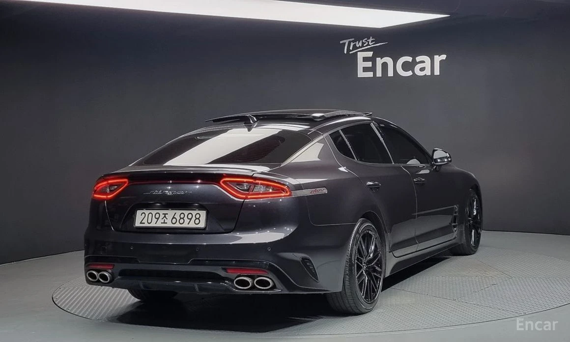 Kia Stinger  - изображение 2