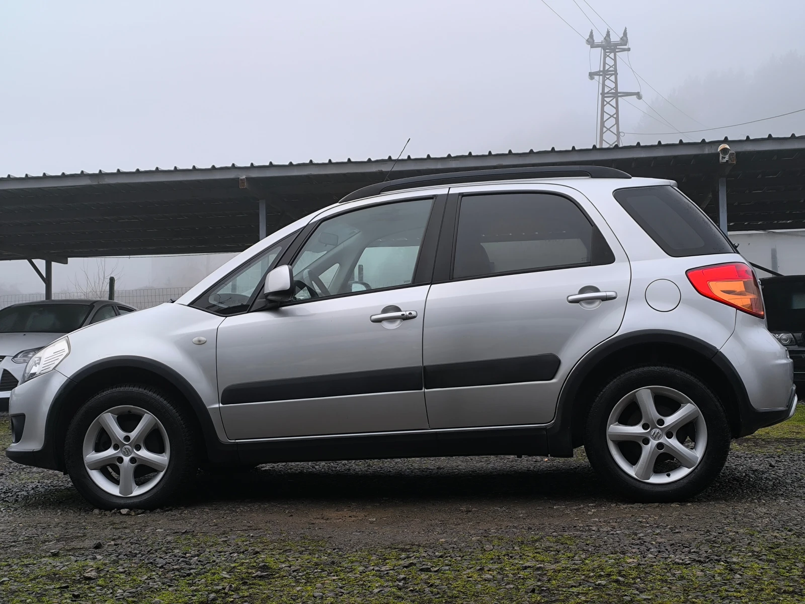 Suzuki SX4 -1.6i-107кс-4х4-КЛИМАТРОНИК-НАВИГАЦИЯ- - изображение 6