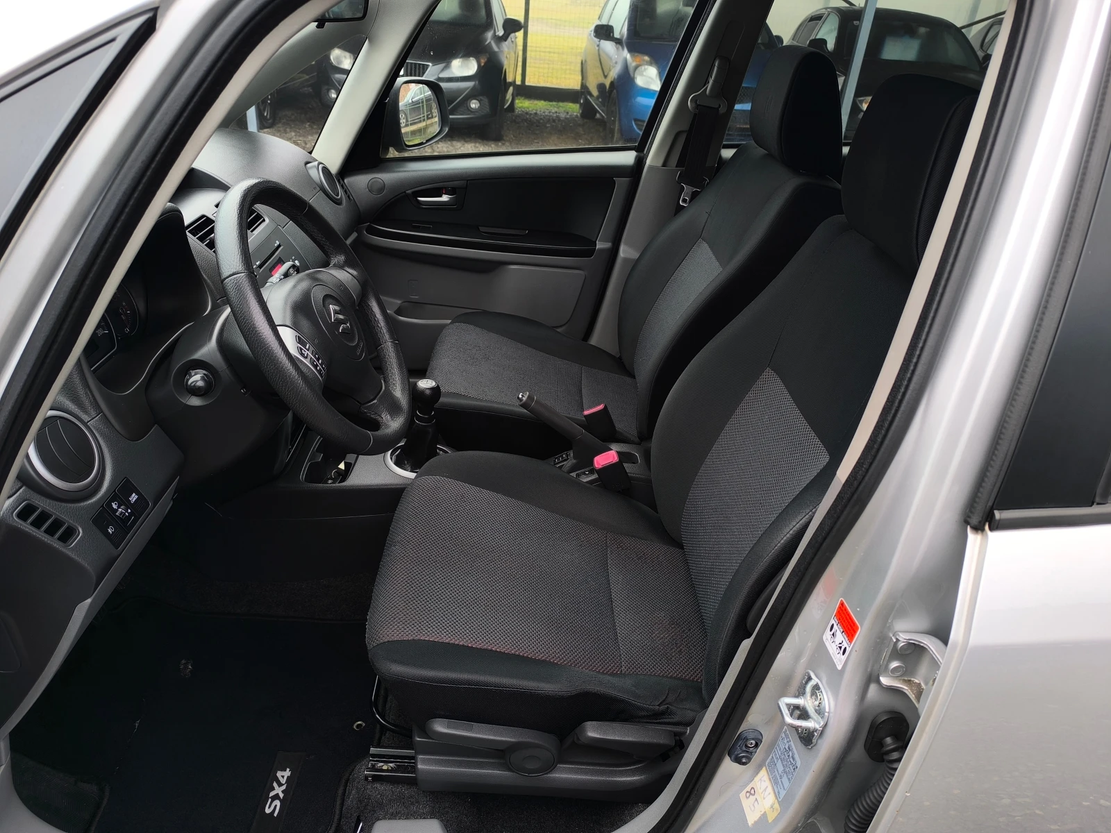 Suzuki SX4 -1.6i-107кс-4х4-КЛИМАТРОНИК-НАВИГАЦИЯ- - изображение 9