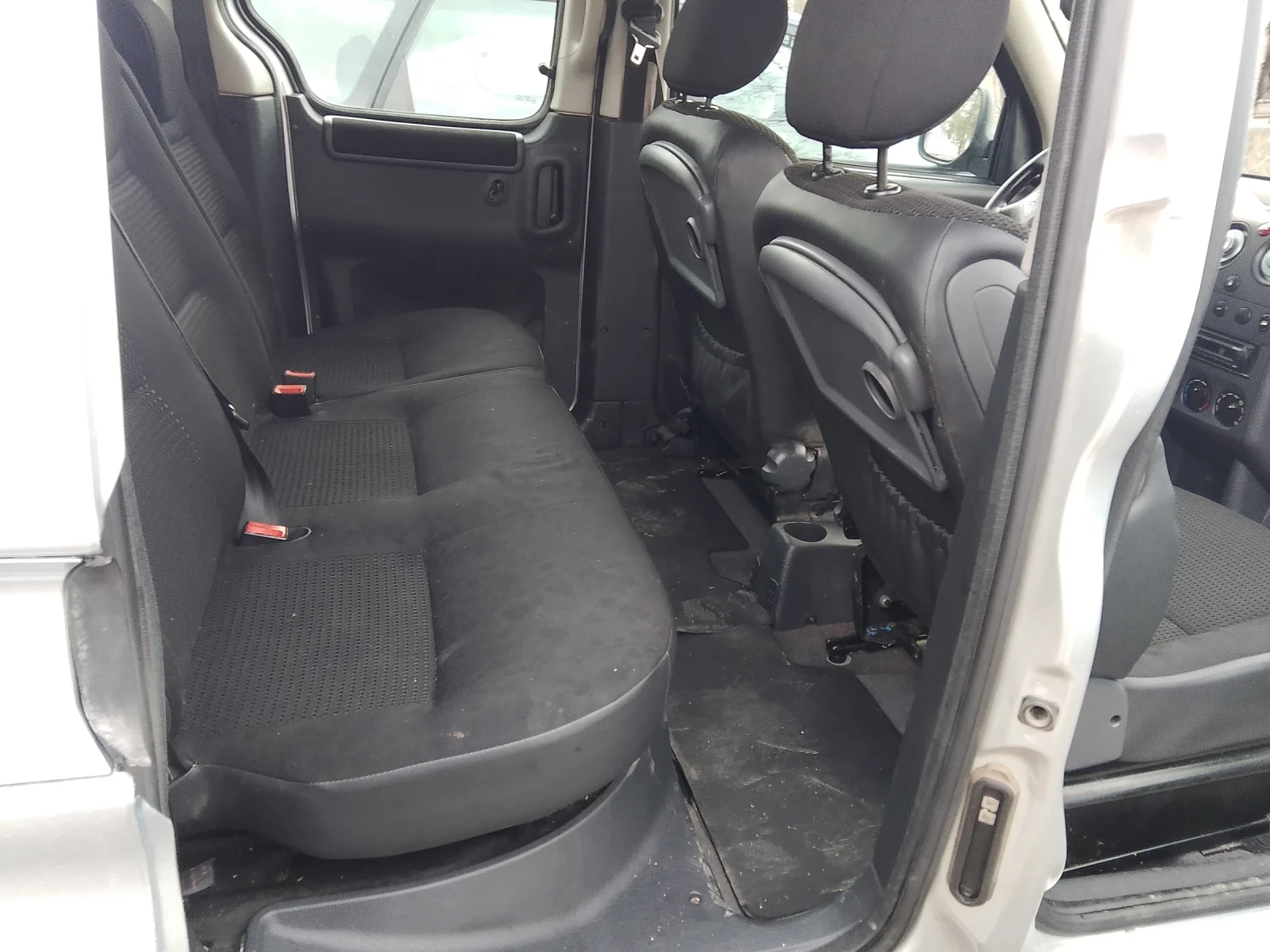 Citroen Berlingo 1600 - изображение 6