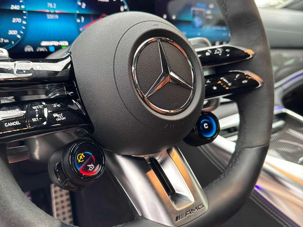 Mercedes-Benz AMG GT * 53 * CARFAX * БЕЗ ПЪРВОНАЧАЛНА ВНОСКА, снимка 12 - Автомобили и джипове - 53953000